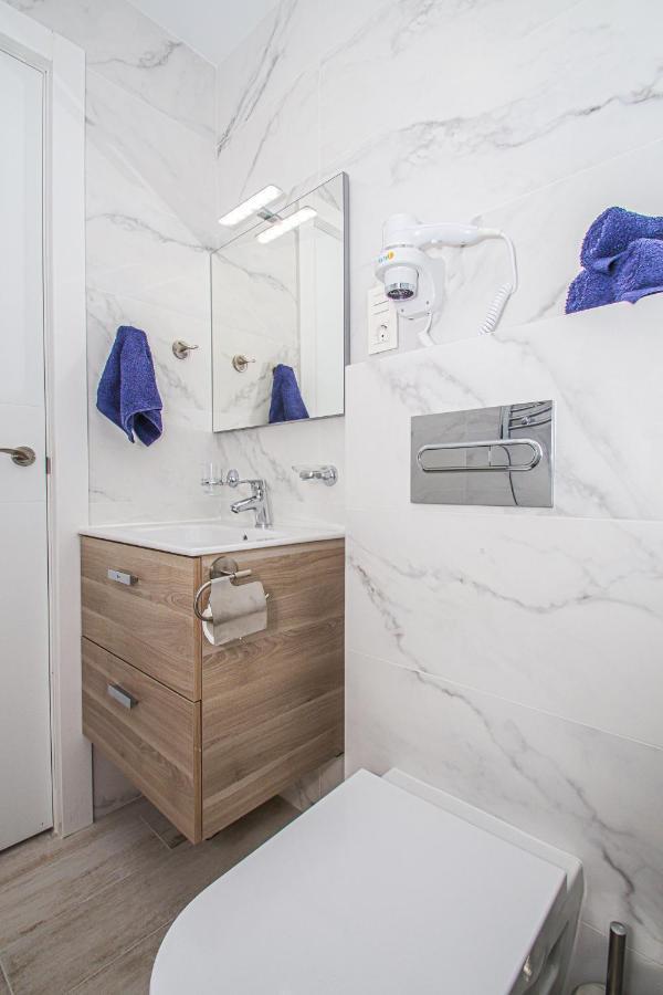 Stylish Studio For Rent With Fantastic Location In Marbella Promenade. Extérieur photo