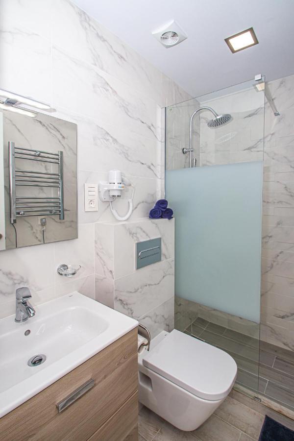 Stylish Studio For Rent With Fantastic Location In Marbella Promenade. Extérieur photo